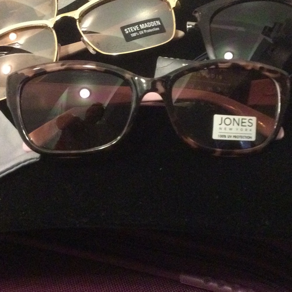 ❤️PRETTY SUNGLASSES❤️ - Picture 2 of 11